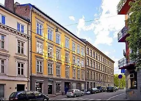 Exclusive Space For Two Near The City Centre! Διαμέρισμα